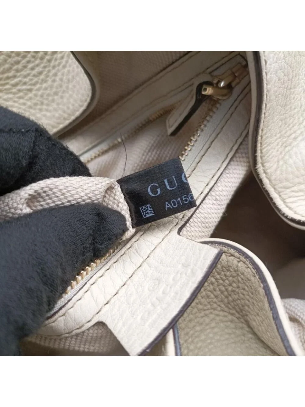 ★SOLD★ Gucci Soho White Leather Messenger Bag - Picture 12 of 15